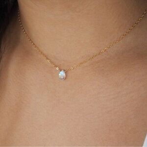 Dainty moonstone necklace